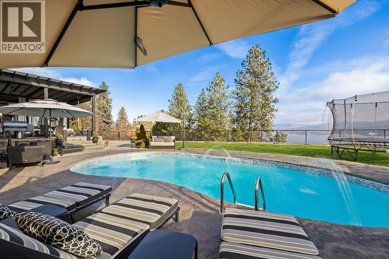 












3025 Wales Road

,
West Kelowna,




British Columbia
V1Z2A7

