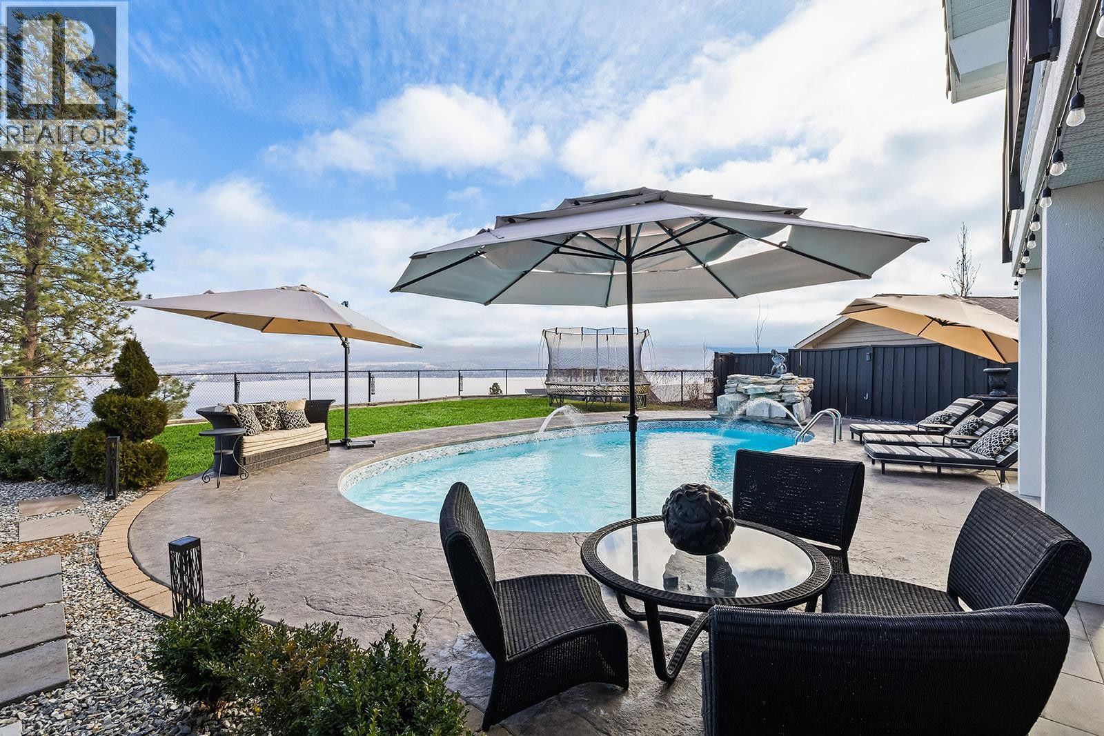 












3025 Wales Road

,
West Kelowna,




British Columbia
V1Z2A7

