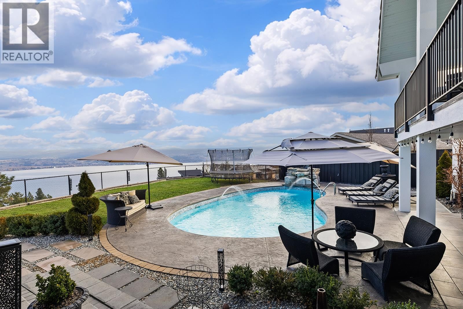 












3025 Wales Road

,
West Kelowna,




British Columbia
V1Z2A7

