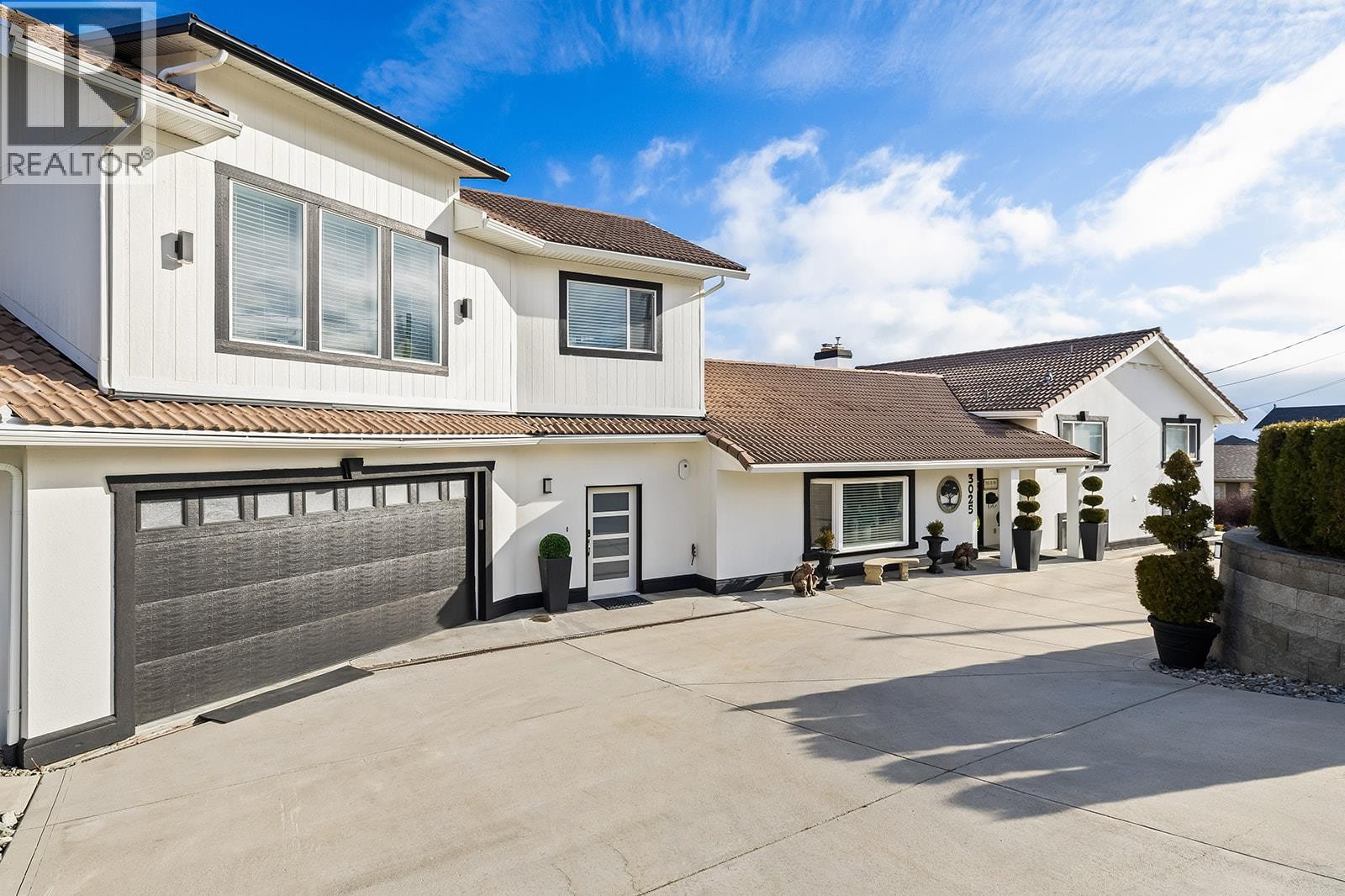 












3025 Wales Road

,
West Kelowna,




British Columbia
V1Z2A7

