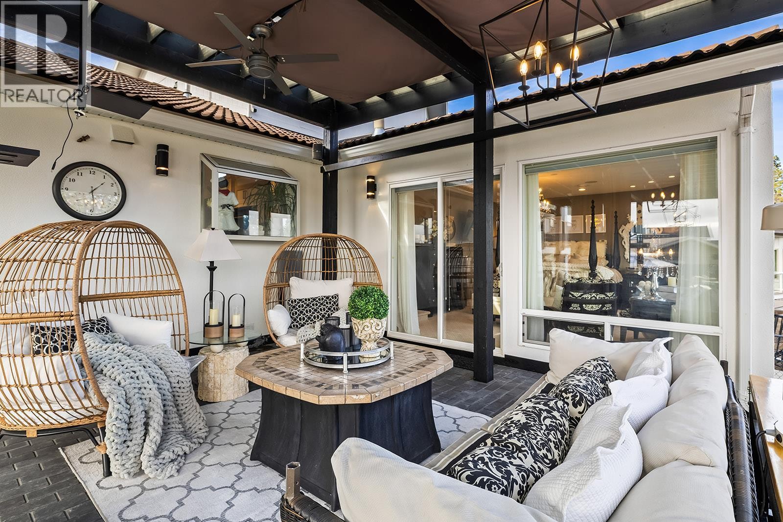 












3025 Wales Road

,
West Kelowna,




British Columbia
V1Z2A7

