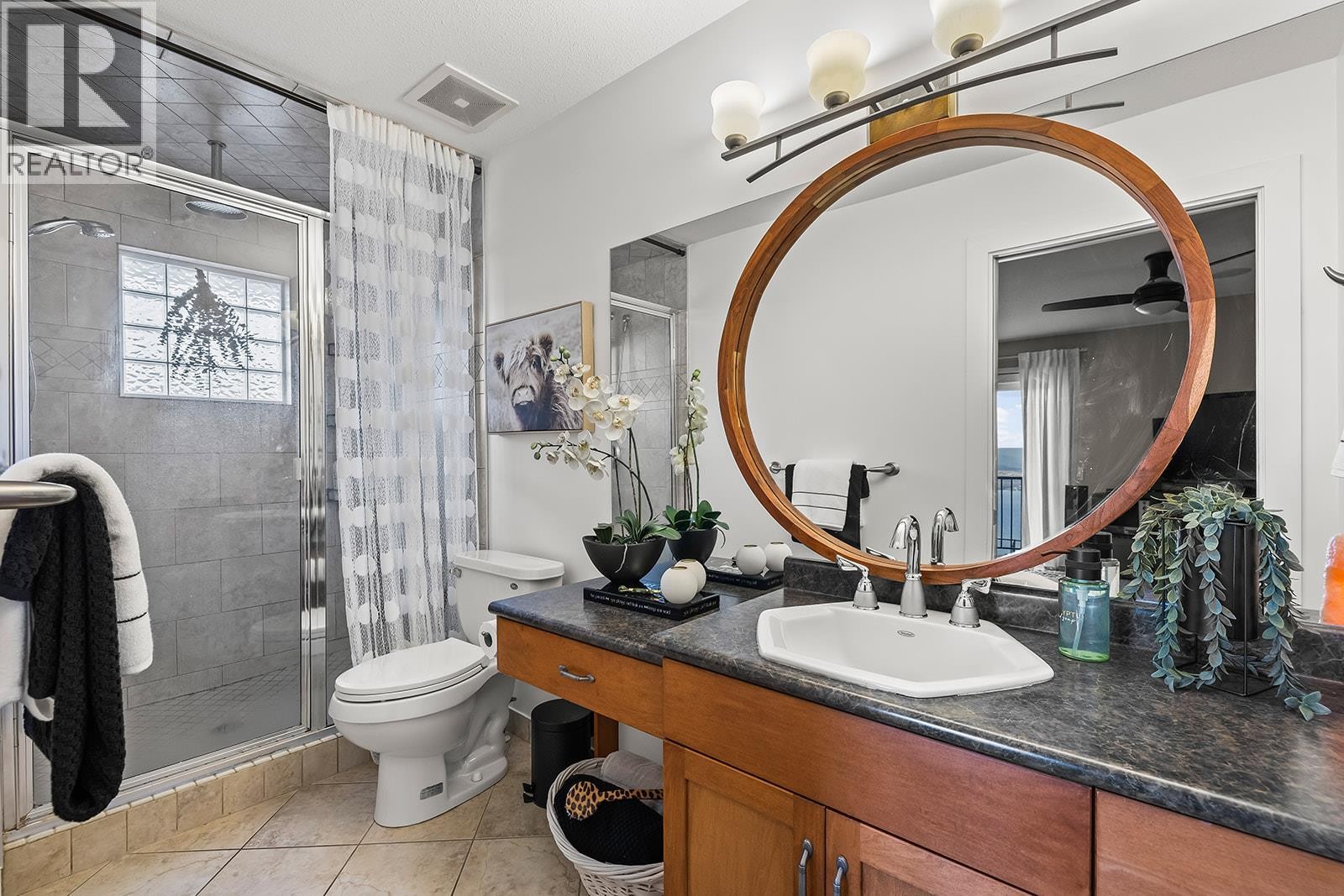 












3025 Wales Road

,
West Kelowna,




British Columbia
V1Z2A7

