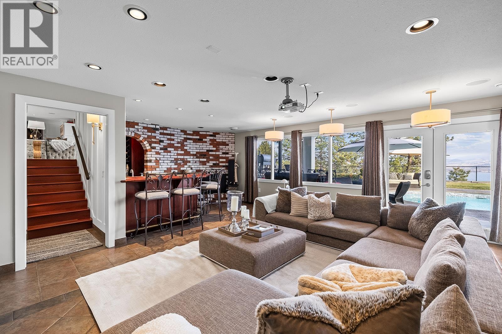 












3025 Wales Road

,
West Kelowna,




British Columbia
V1Z2A7

