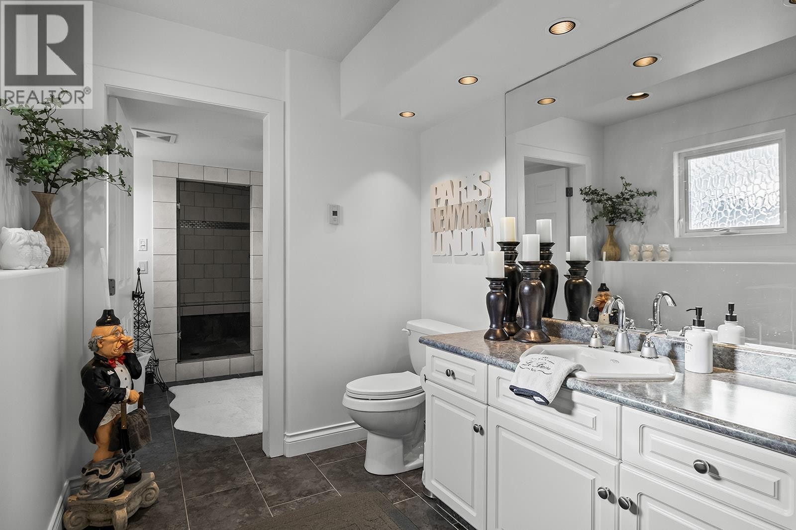 












3025 Wales Road

,
West Kelowna,




British Columbia
V1Z2A7

