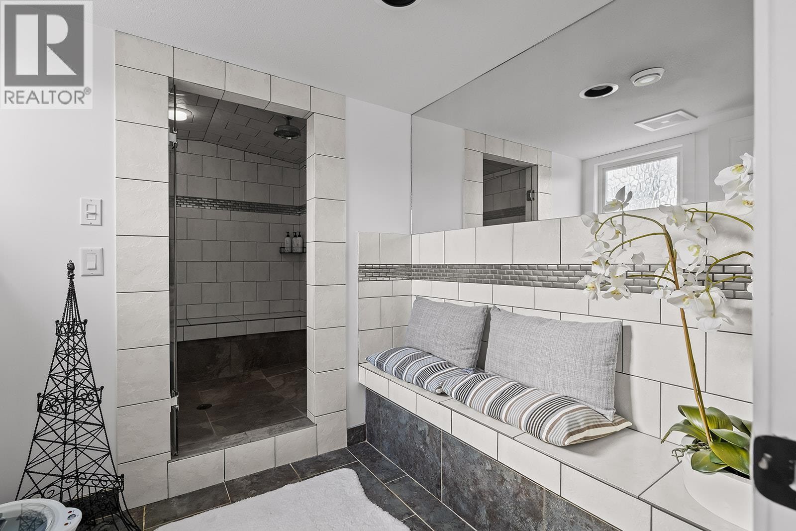 












3025 Wales Road

,
West Kelowna,




British Columbia
V1Z2A7

