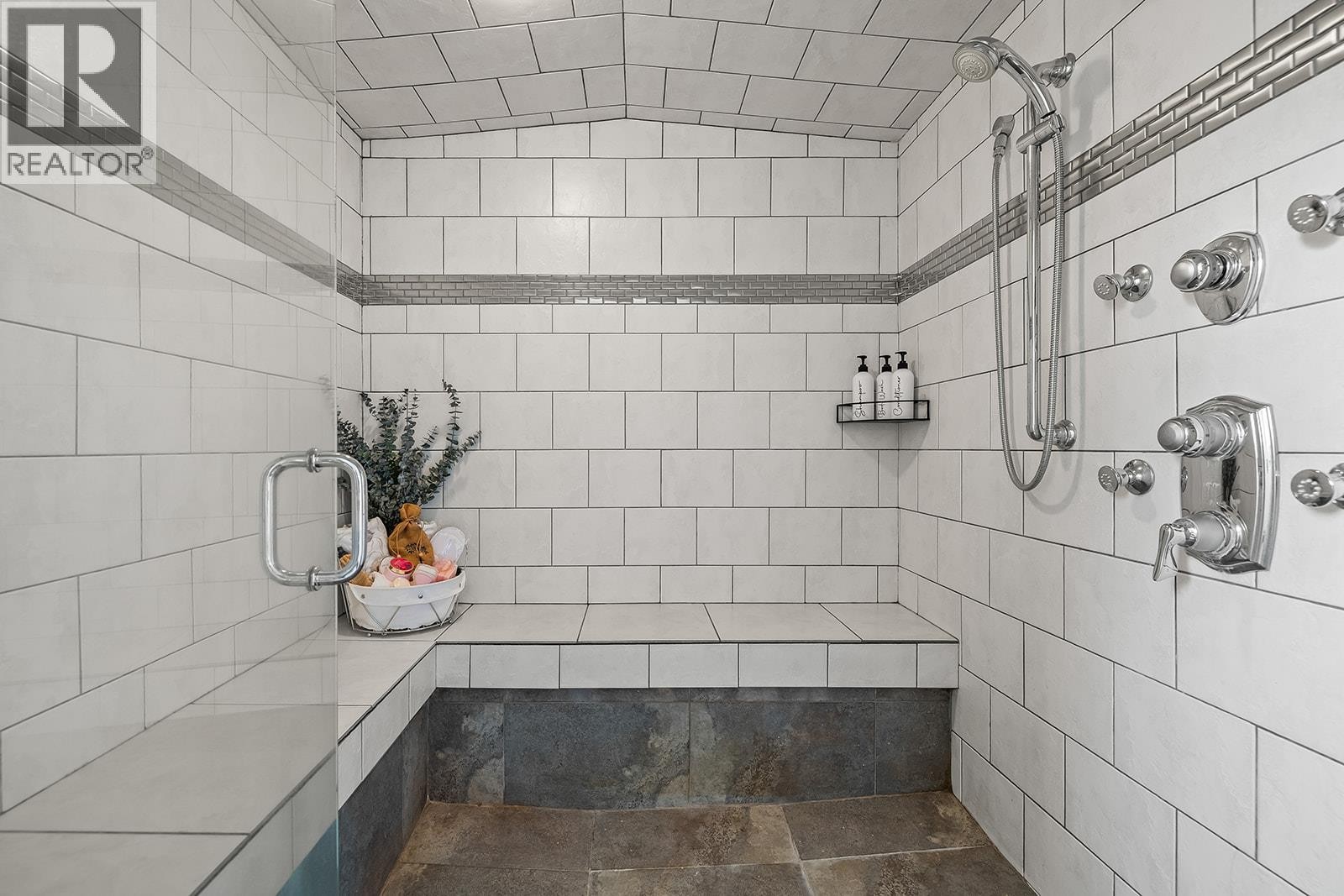 












3025 Wales Road

,
West Kelowna,




British Columbia
V1Z2A7

