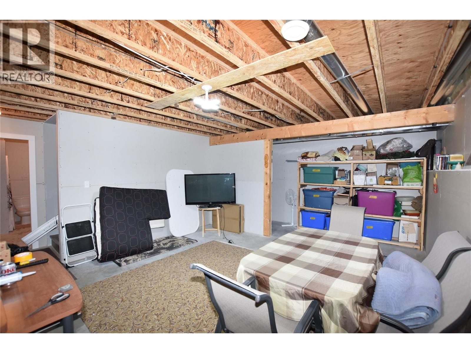 












145 Falcon Avenue

,
Vernon,




British Columbia
V1H2A1

