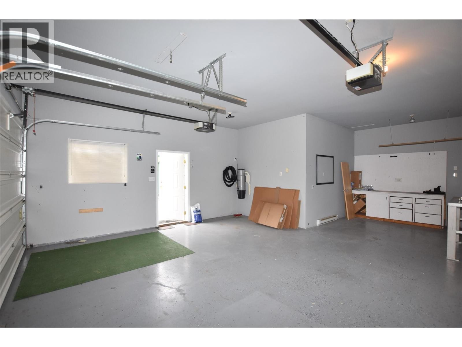 












145 Falcon Avenue

,
Vernon,




British Columbia
V1H2A1

