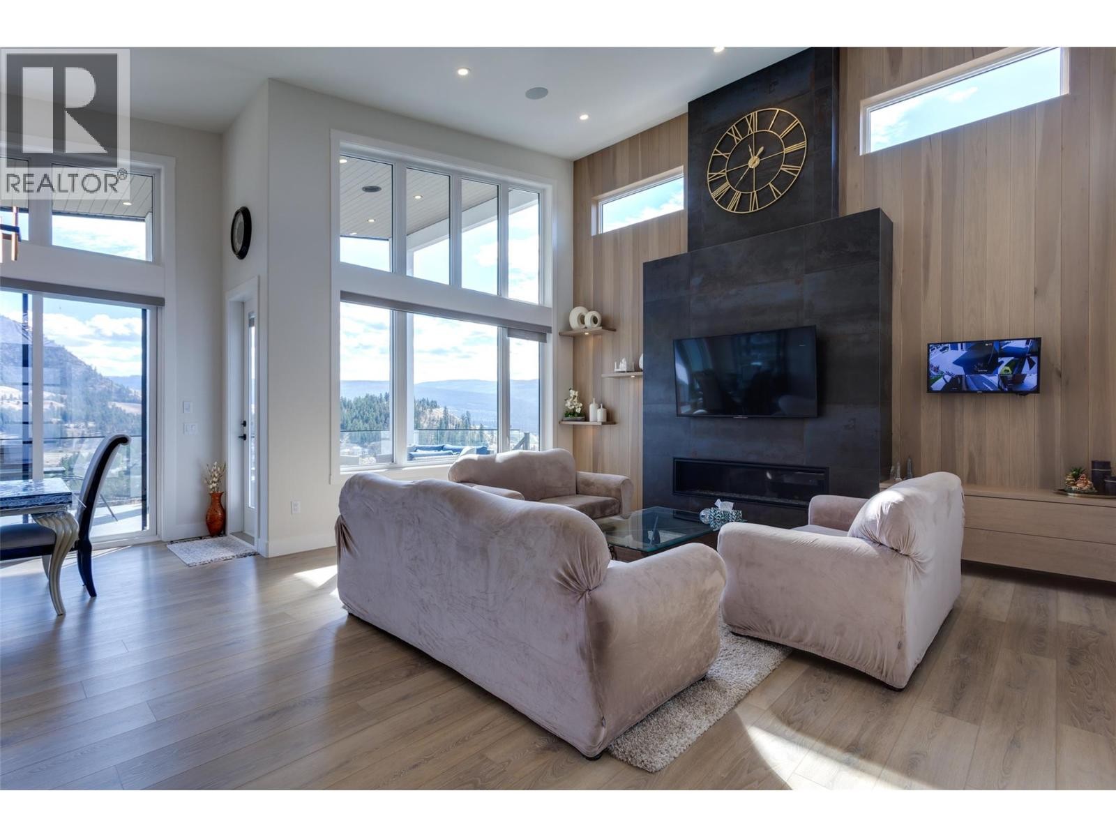 












703 Carnoustie Drive

,
Kelowna,




British Columbia
V1P1V2

