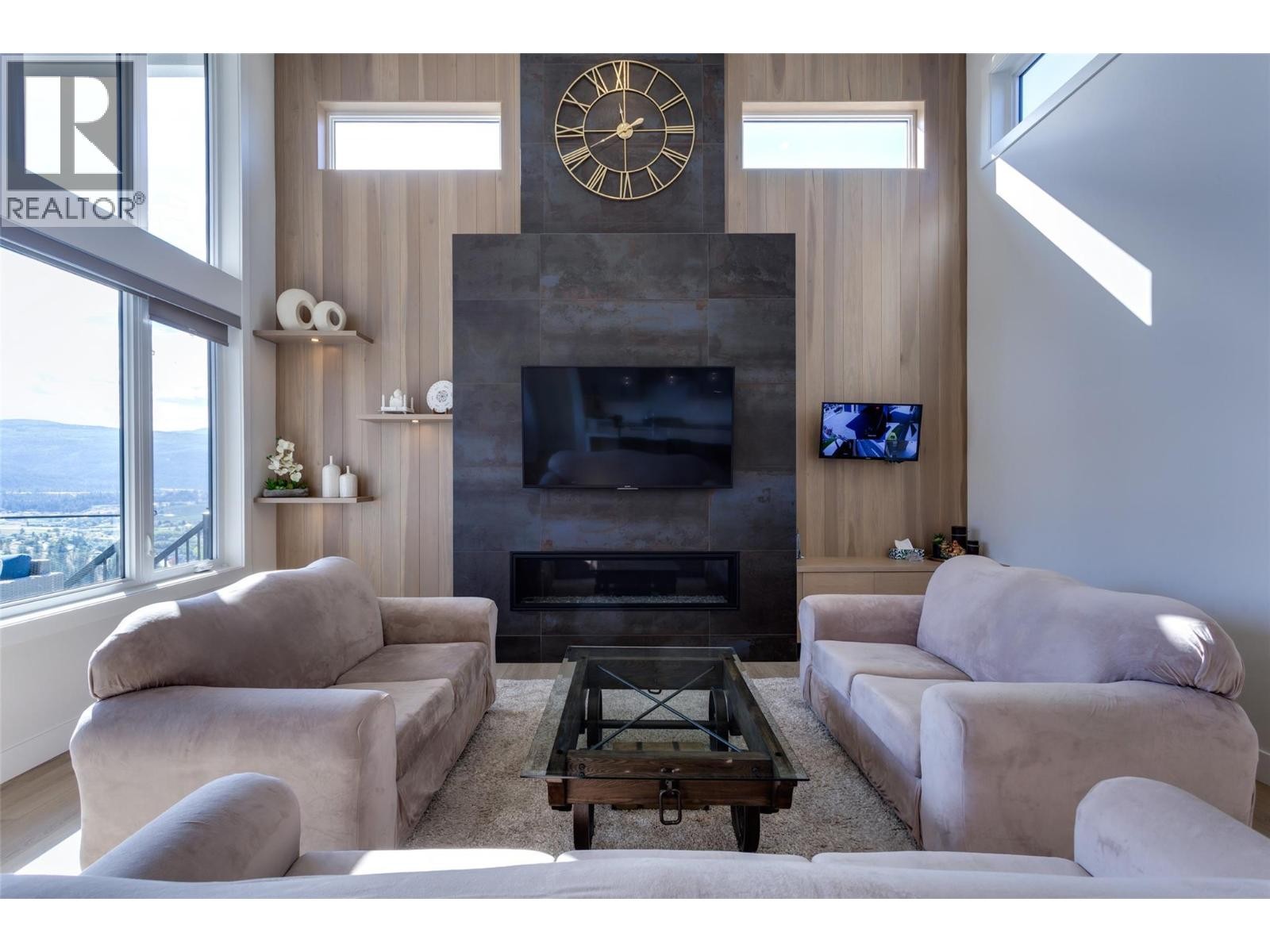 












703 Carnoustie Drive

,
Kelowna,




British Columbia
V1P1V2

