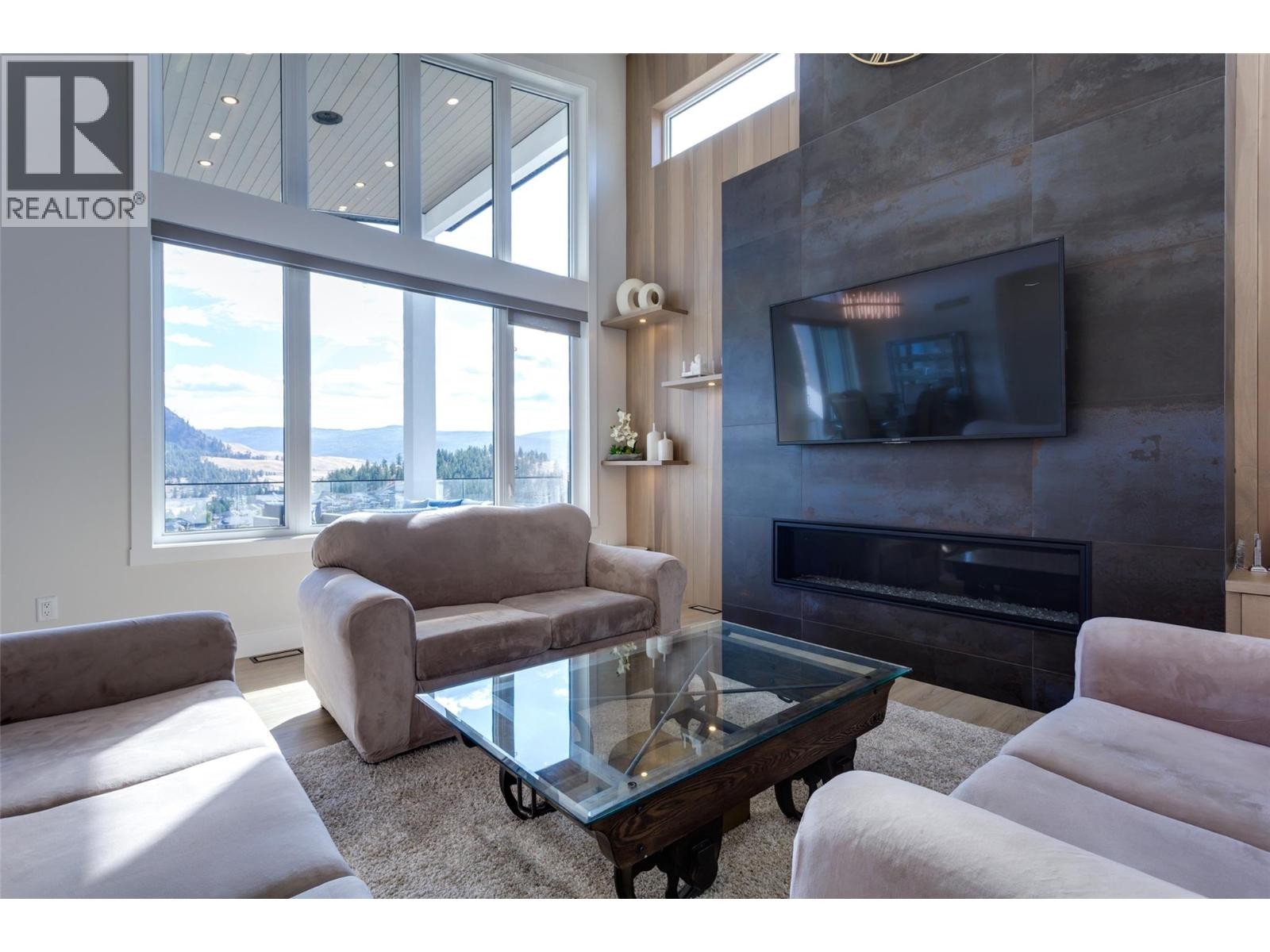 












703 Carnoustie Drive

,
Kelowna,




British Columbia
V1P1V2

