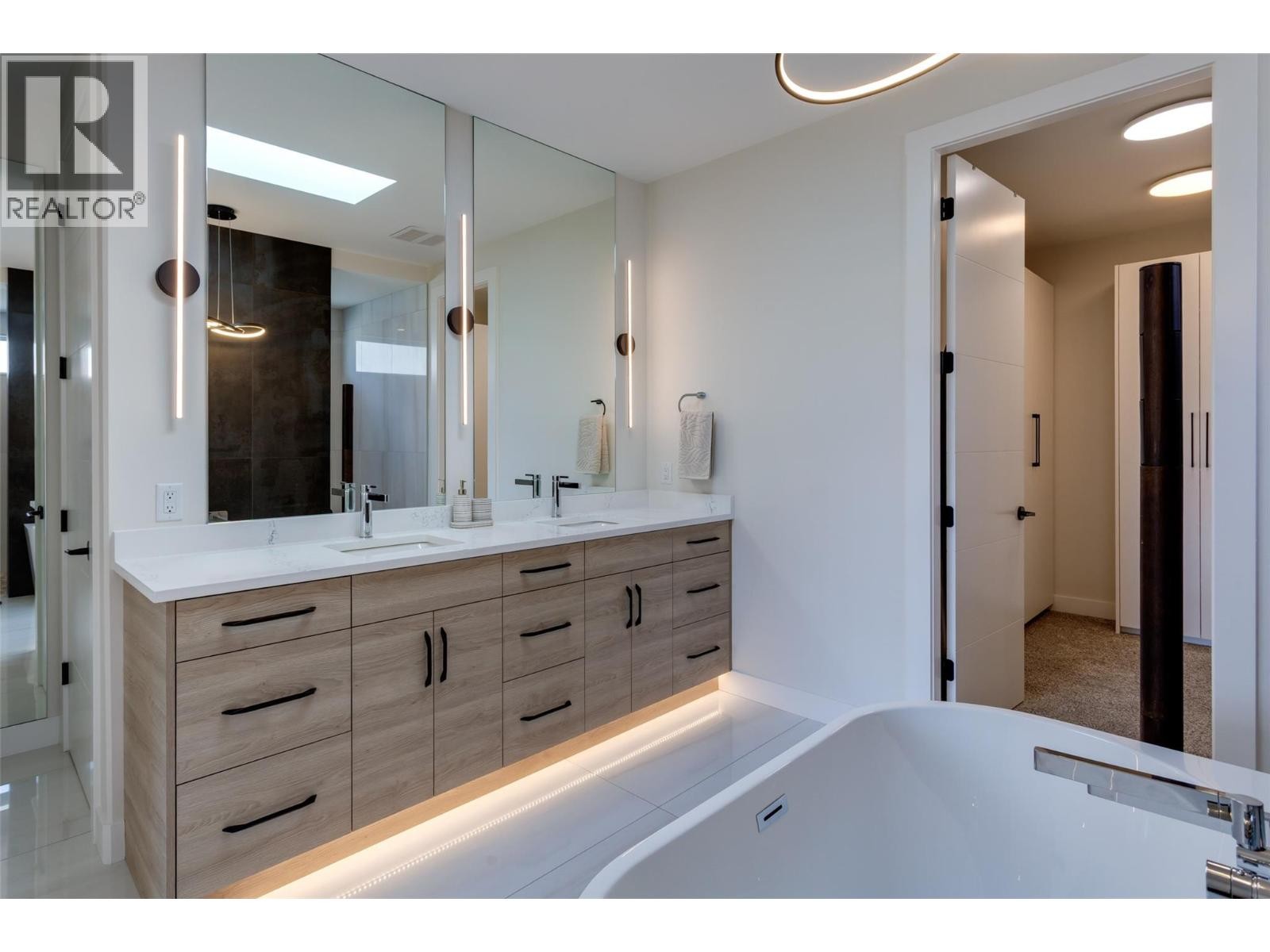 












703 Carnoustie Drive

,
Kelowna,




British Columbia
V1P1V2

