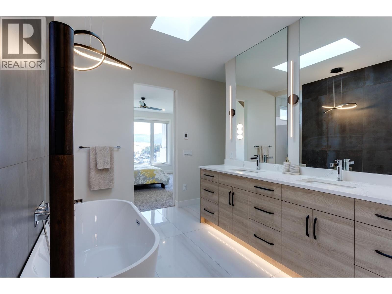 












703 Carnoustie Drive

,
Kelowna,




British Columbia
V1P1V2

