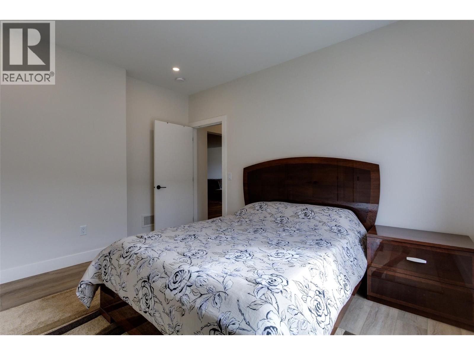












703 Carnoustie Drive

,
Kelowna,




British Columbia
V1P1V2


