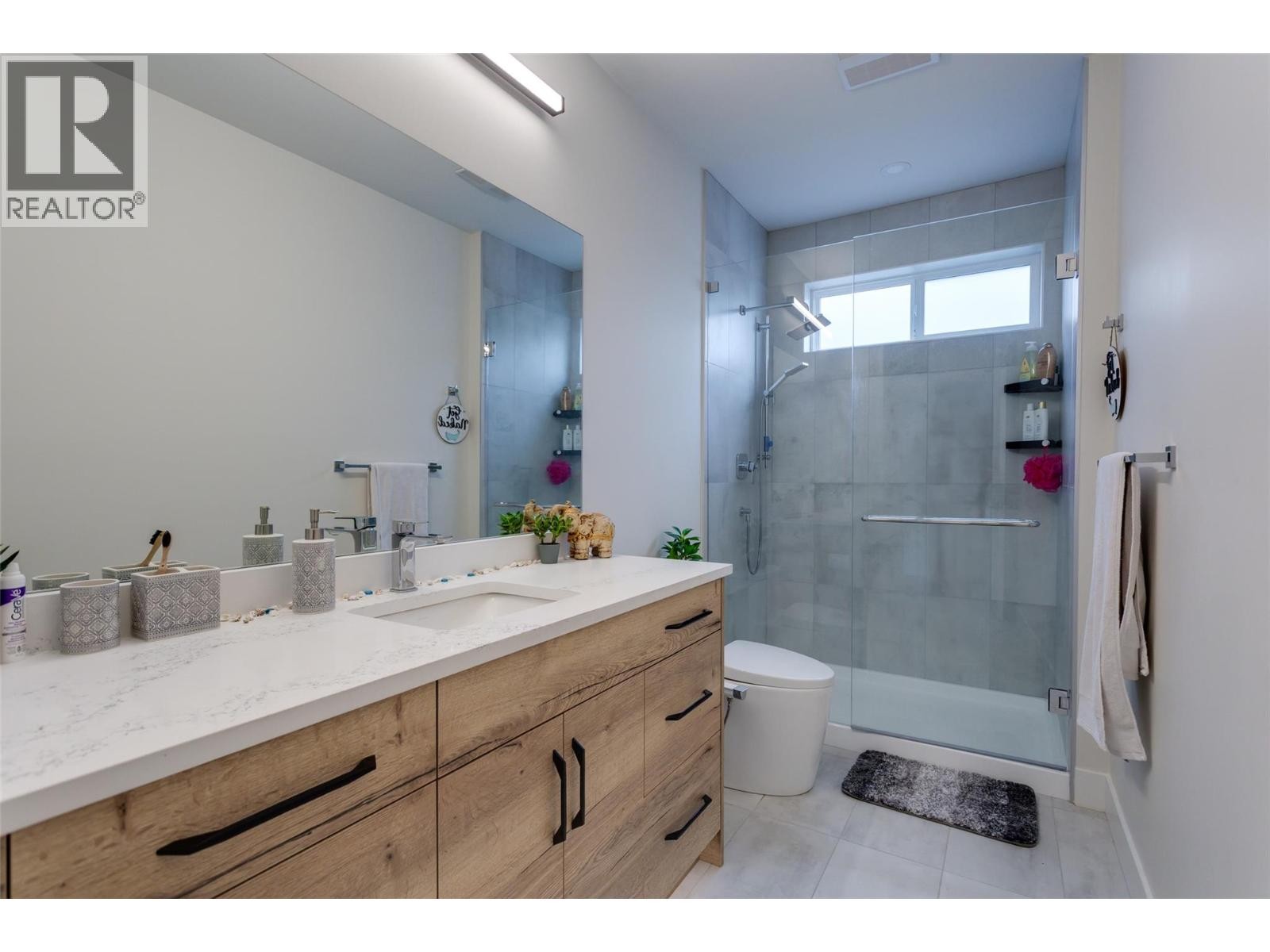 












703 Carnoustie Drive

,
Kelowna,




British Columbia
V1P1V2

