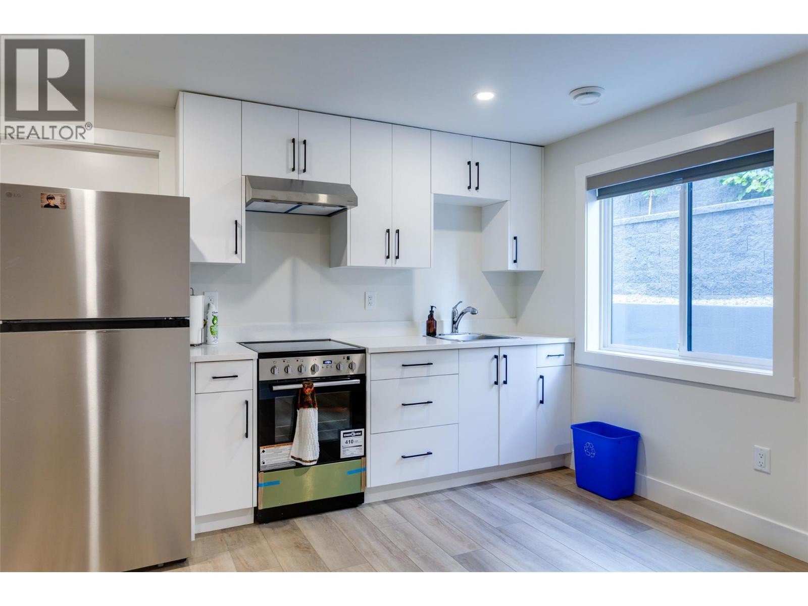 












703 Carnoustie Drive

,
Kelowna,




British Columbia
V1P1V2

