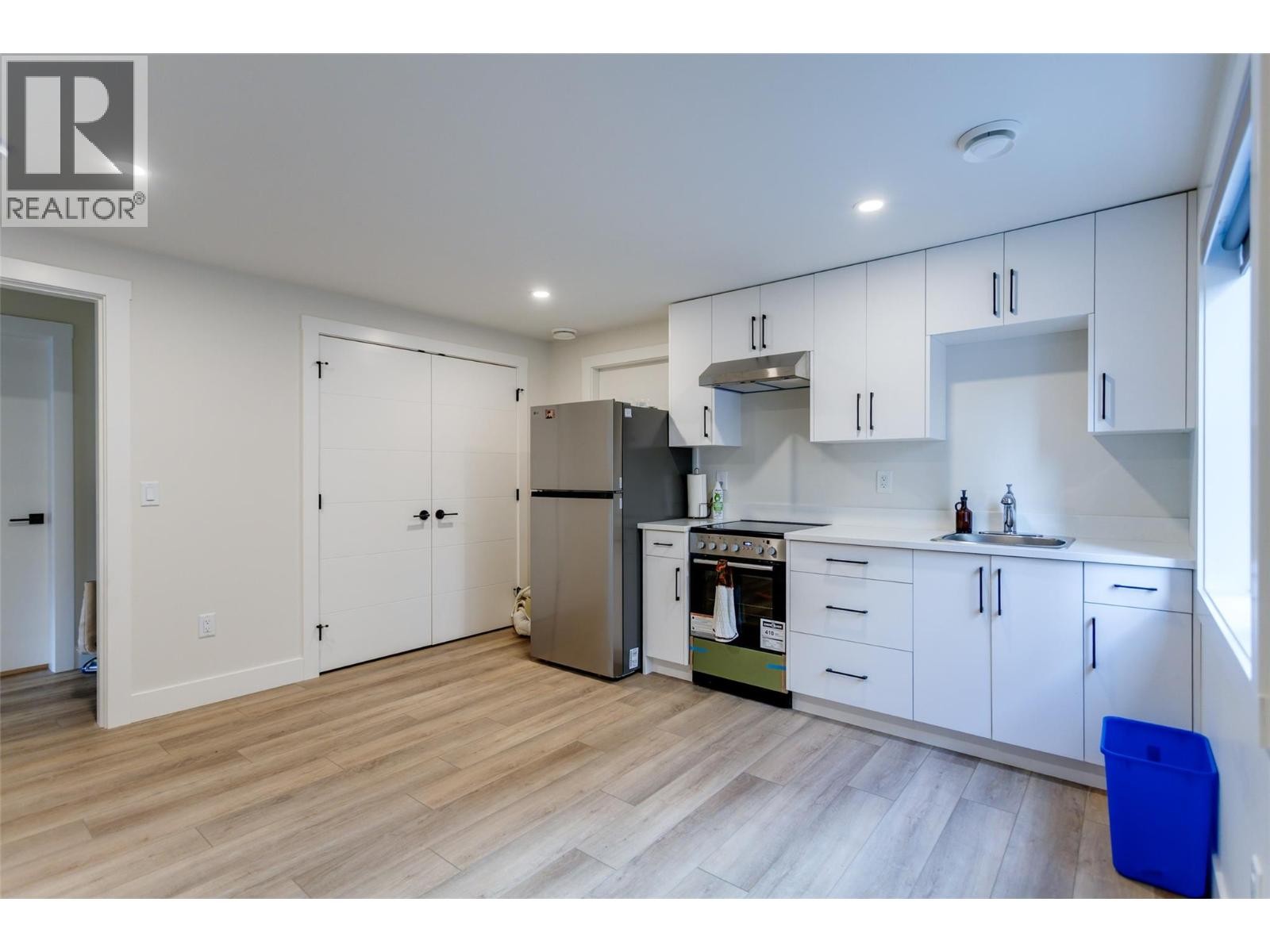 












703 Carnoustie Drive

,
Kelowna,




British Columbia
V1P1V2

