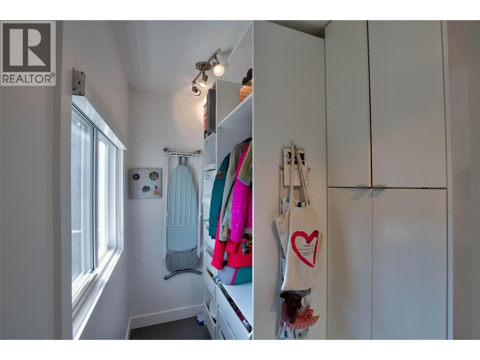 












751 + 753 Martin Avenue N

,
Kelowna,




British Columbia
V1Y6V4

