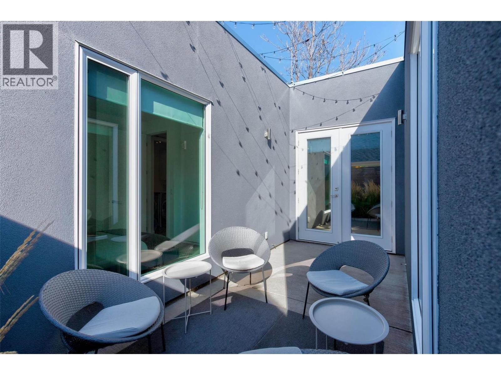 












751 + 753 Martin Avenue N

,
Kelowna,




British Columbia
V1Y6V4

