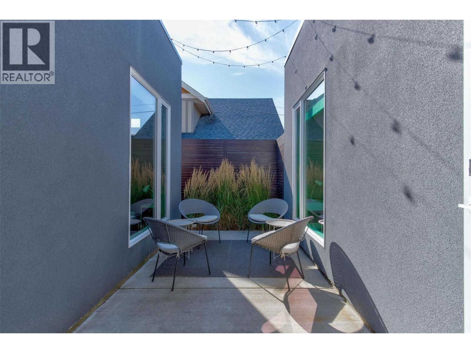 












751 + 753 Martin Avenue N

,
Kelowna,




British Columbia
V1Y6V4

