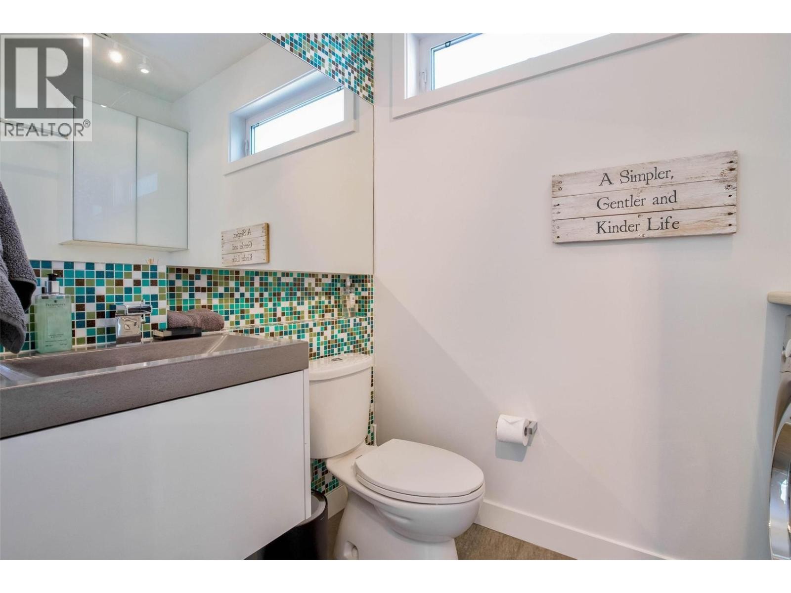 












751 + 753 Martin Avenue N

,
Kelowna,




British Columbia
V1Y6V4

