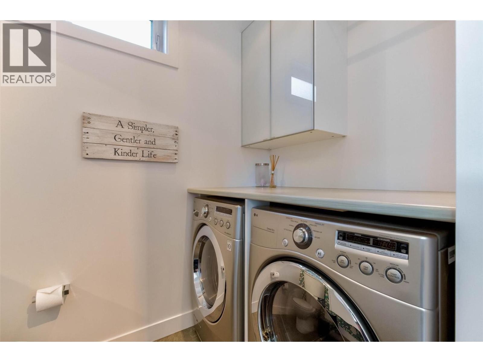 












751 + 753 Martin Avenue N

,
Kelowna,




British Columbia
V1Y6V4

