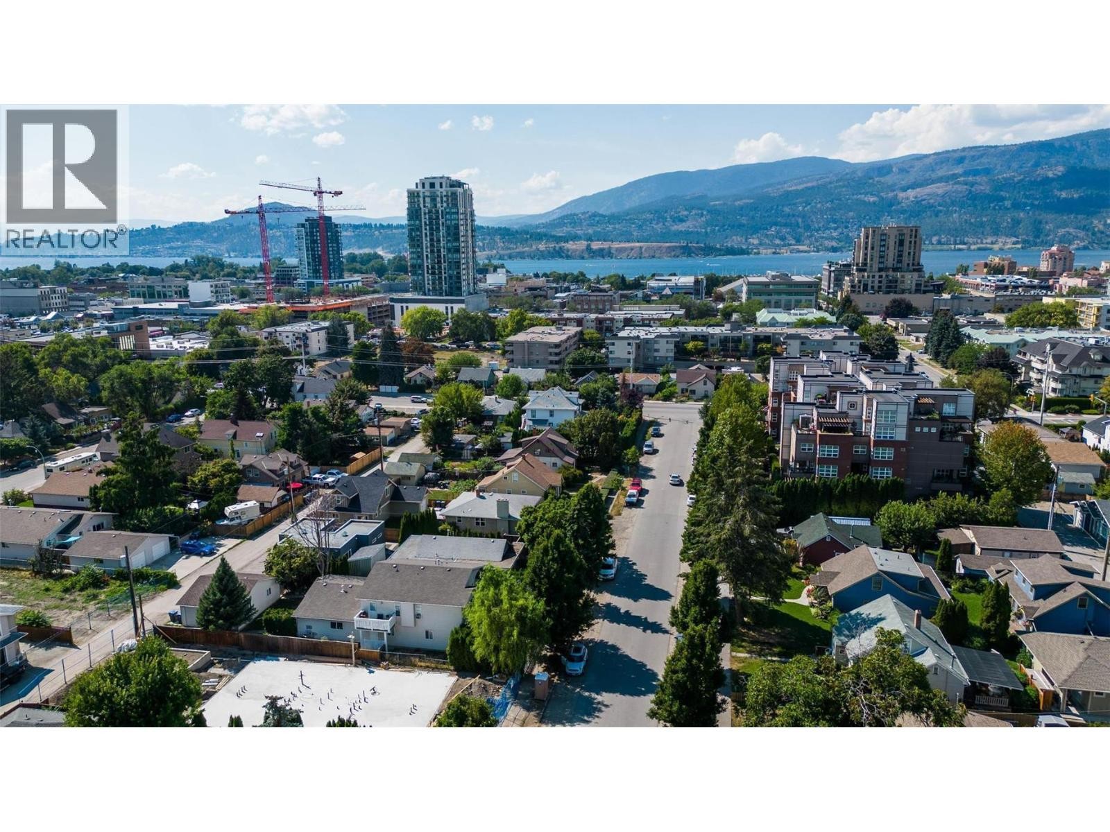 












751 + 753 Martin Avenue N

,
Kelowna,




British Columbia
V1Y6V4

