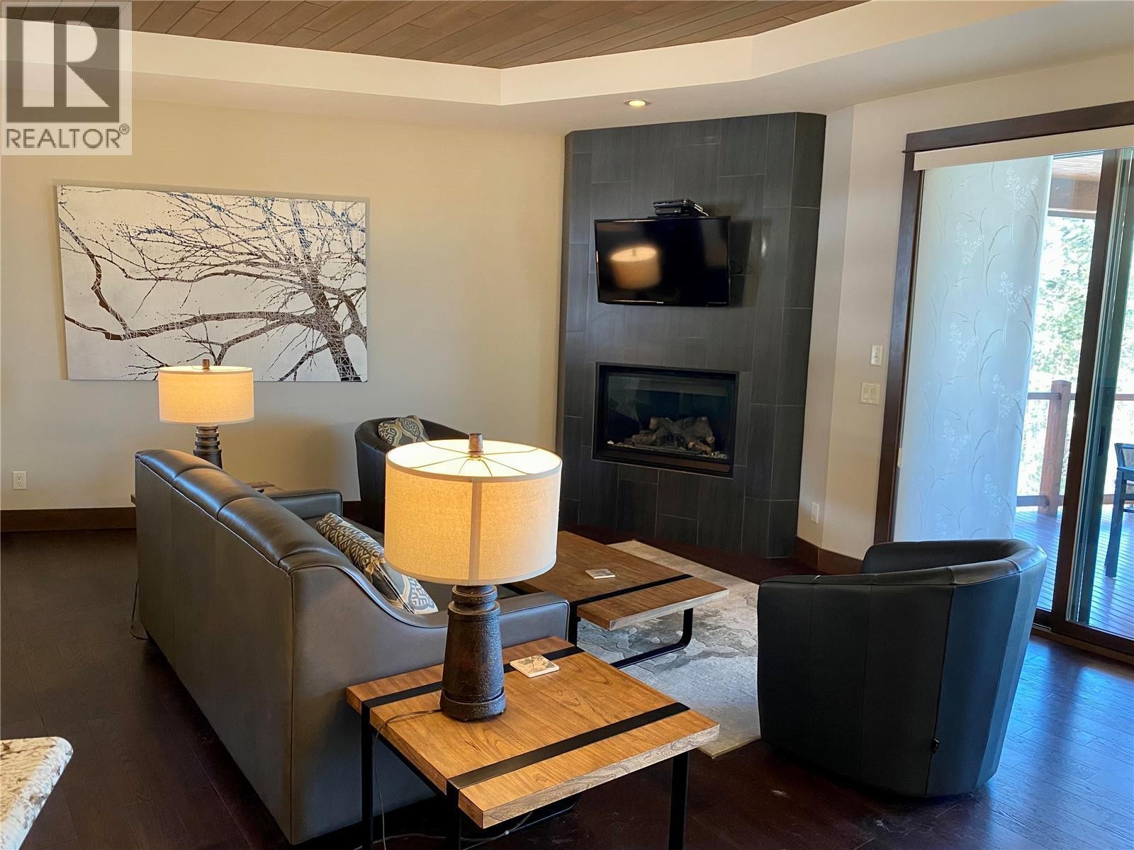 












101 Dormie Drive Unit# 3E

,
Vernon,




British Columbia
V1H1Y6

