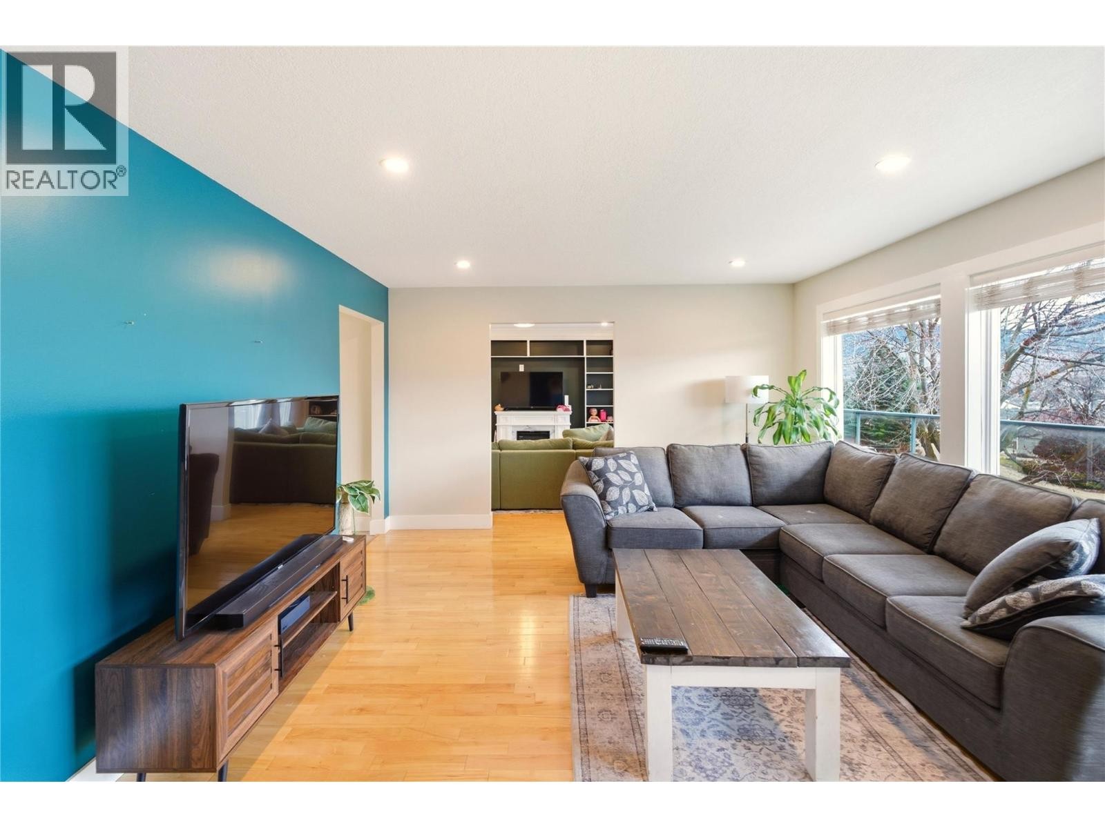 












2218 Omineca Place

,
Kelowna,




British Columbia
V1V1H7

