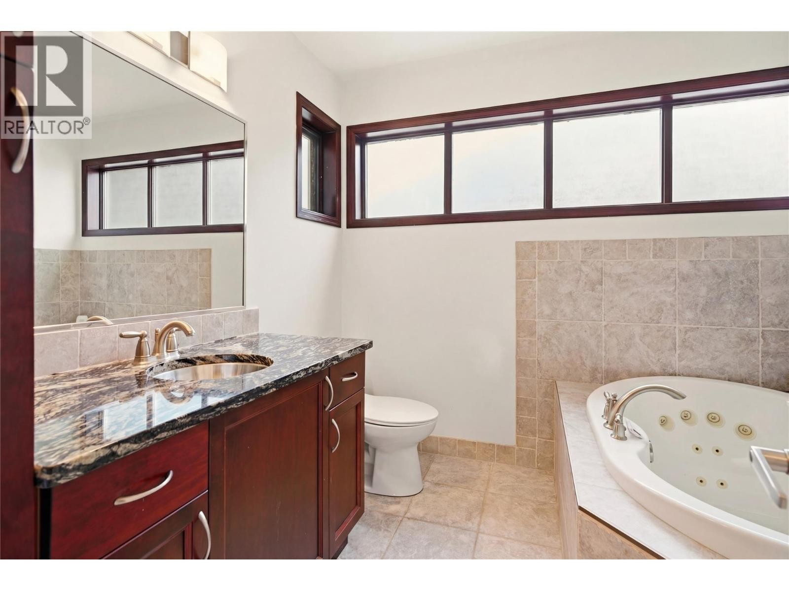 












2218 Omineca Place

,
Kelowna,




British Columbia
V1V1H7

