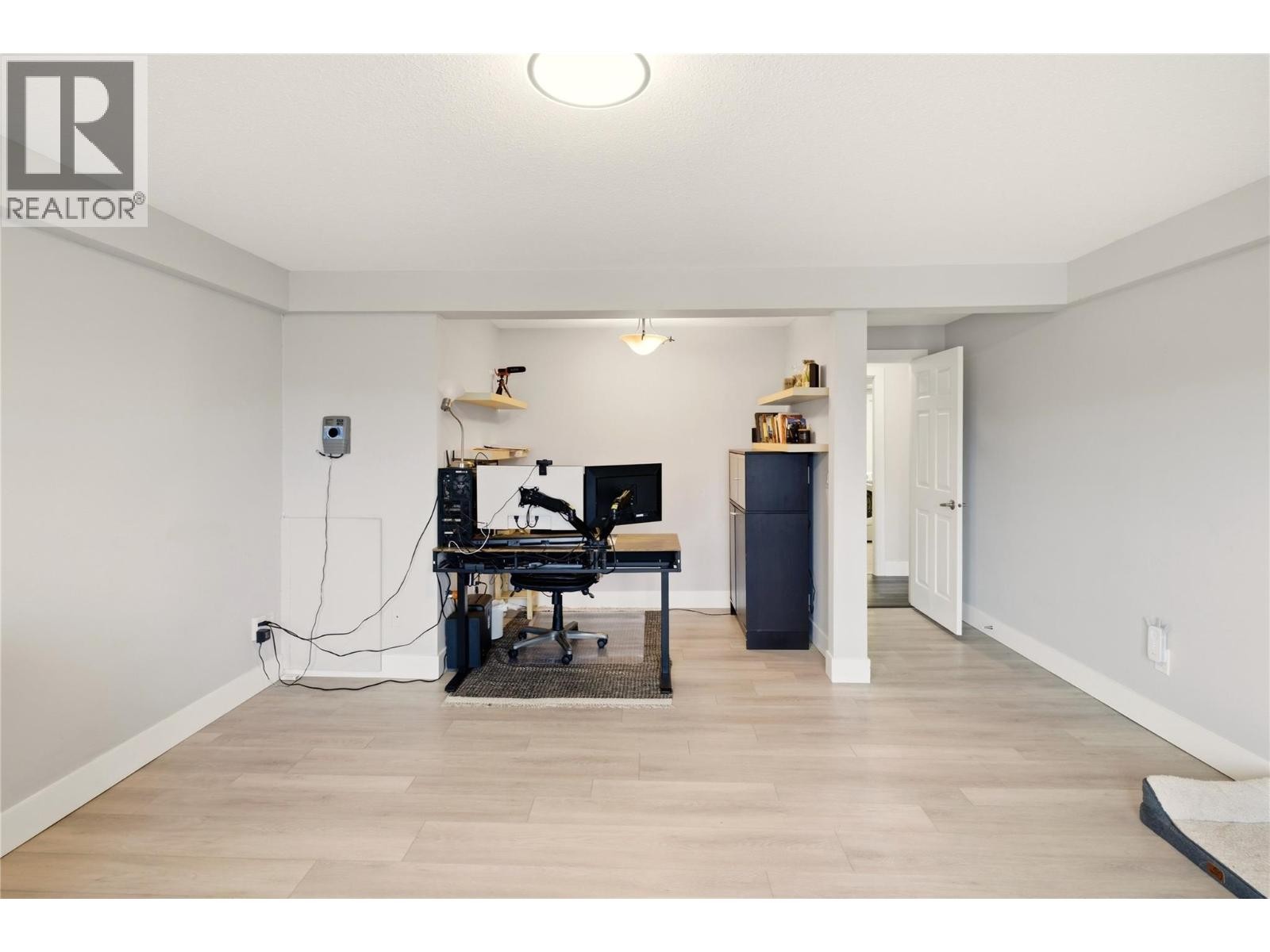 












2218 Omineca Place

,
Kelowna,




British Columbia
V1V1H7

