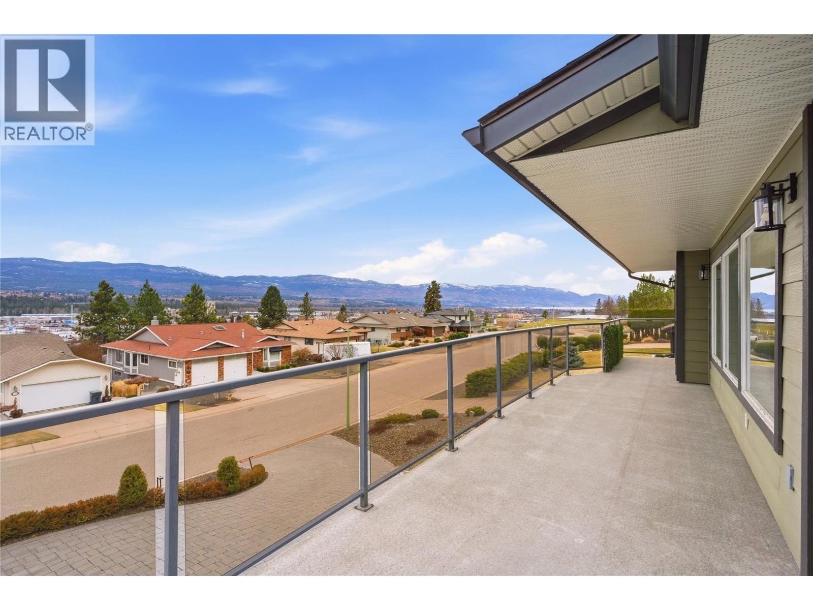 












2218 Omineca Place

,
Kelowna,




British Columbia
V1V1H7

