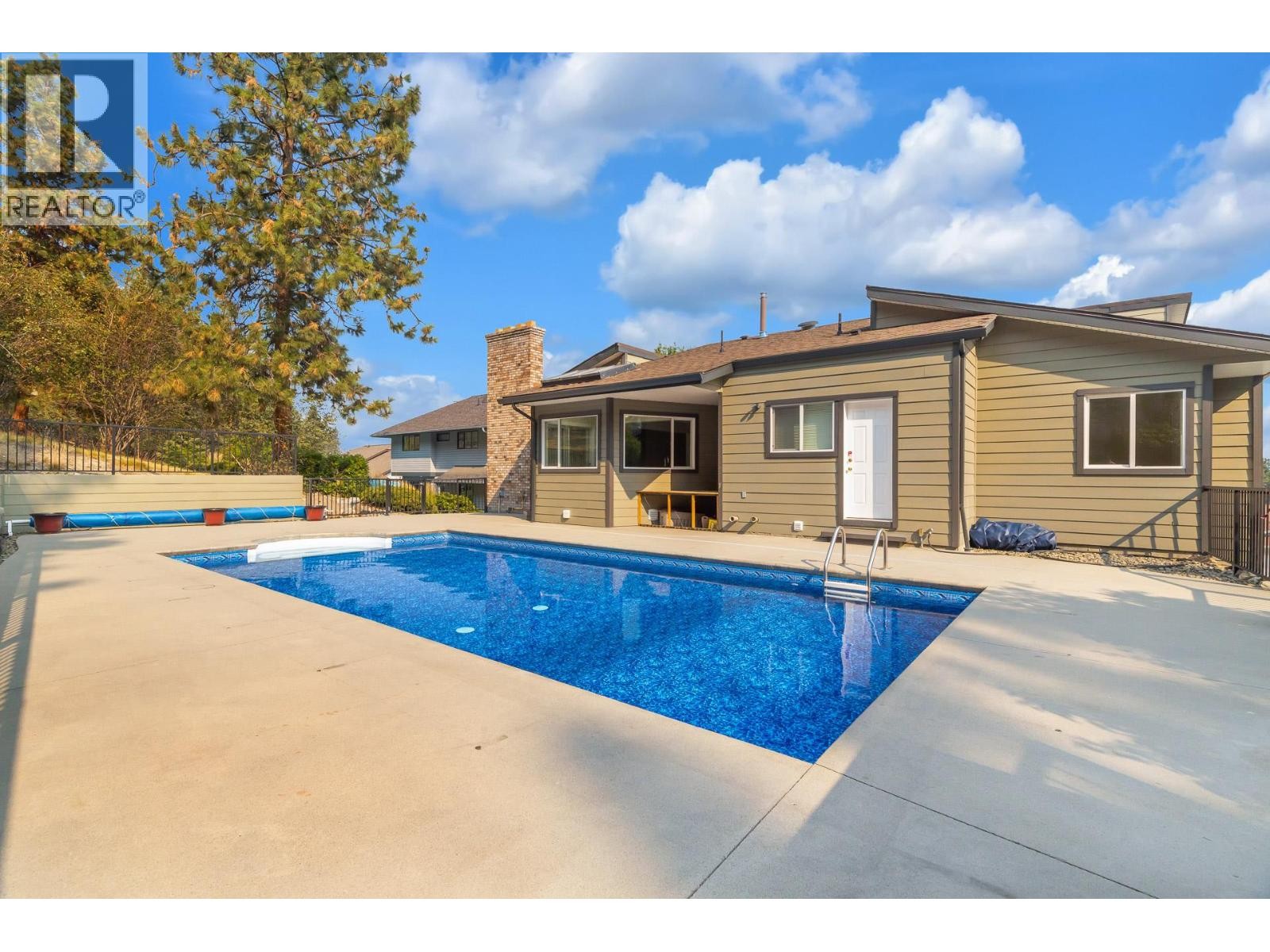 












2218 Omineca Place

,
Kelowna,




British Columbia
V1V1H7

