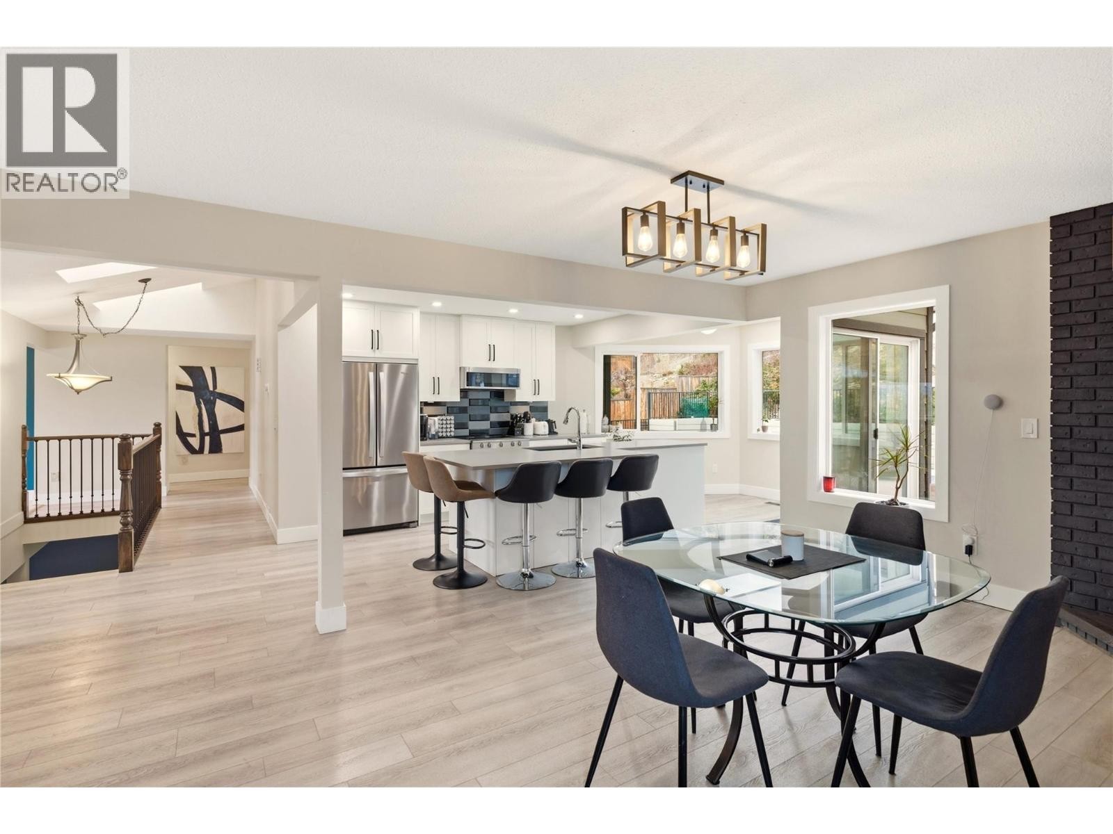 












2218 Omineca Place

,
Kelowna,




British Columbia
V1V1H7

