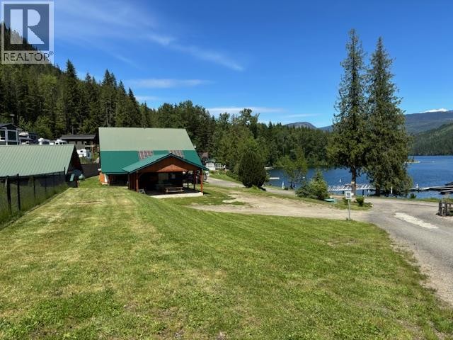 












1681 Sugar Lake Road Unit# 13

,
Cherryville,







British Columbia
V0E2G2

