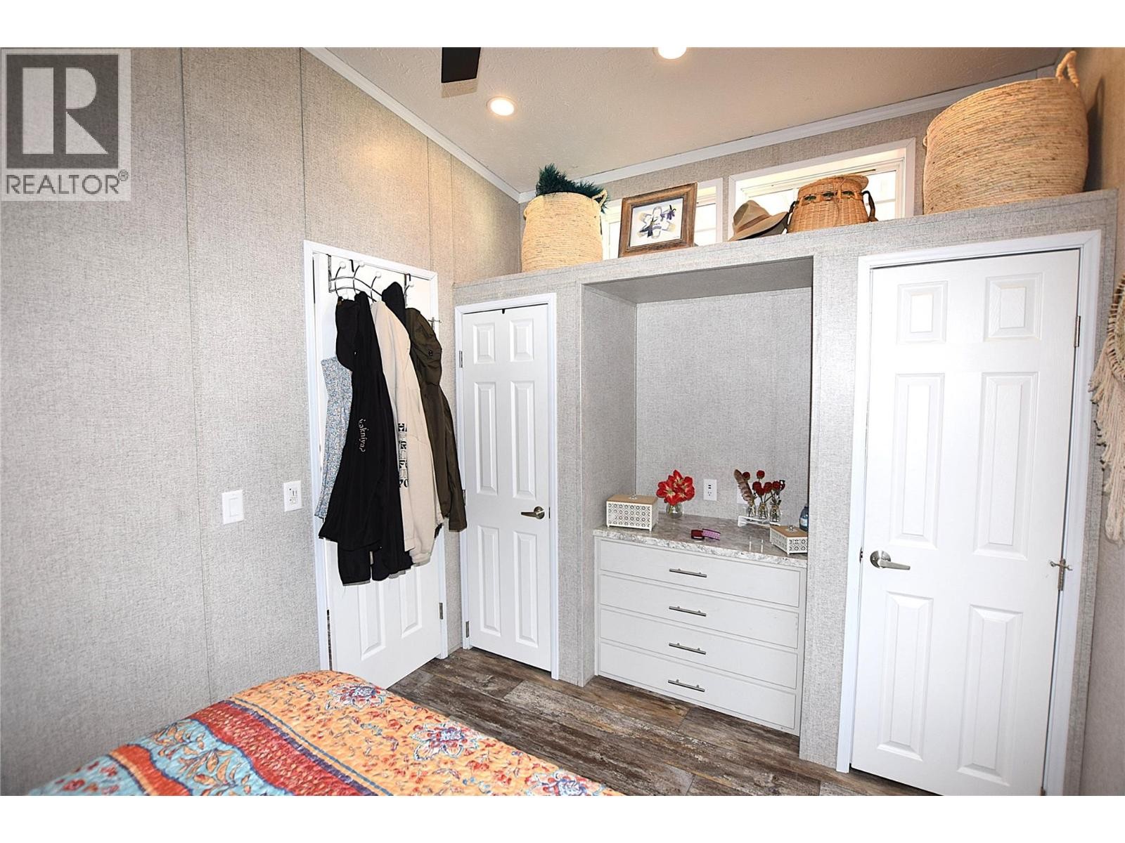 












65 Antoine Unit# 5

,
Vernon,







British Columbia
V1H2A3

