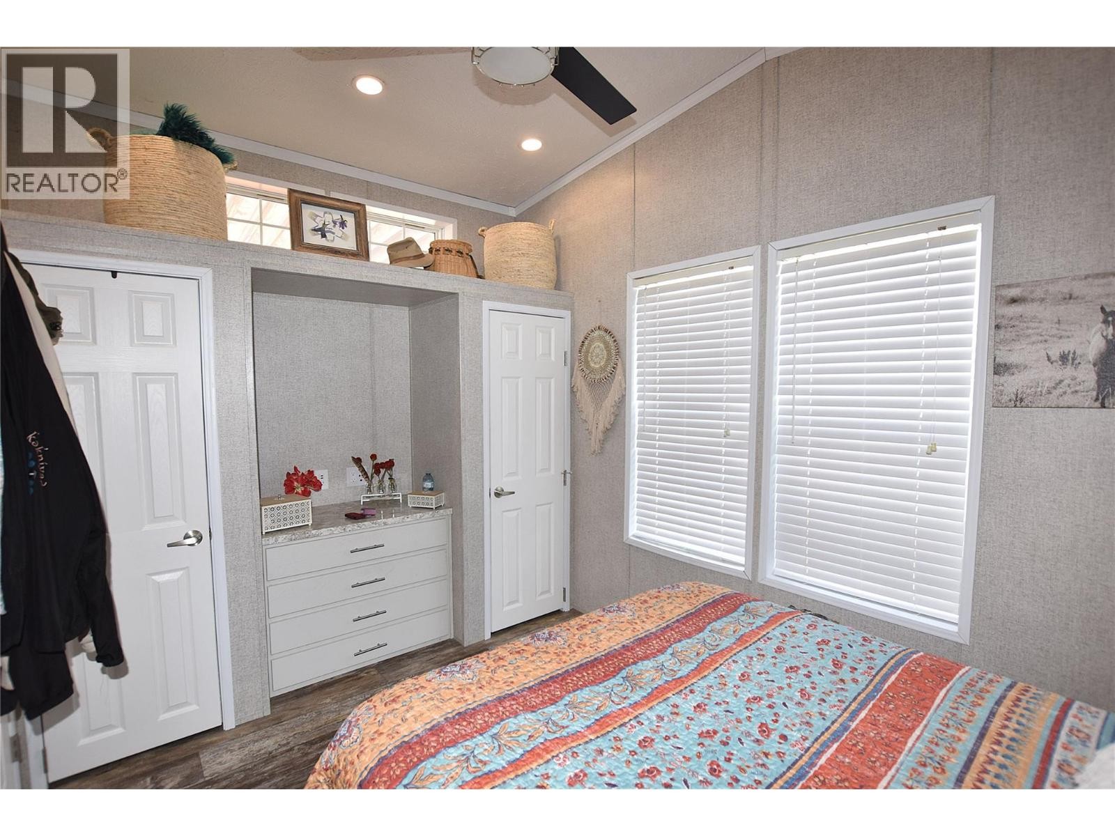 












65 Antoine Unit# 5

,
Vernon,







British Columbia
V1H2A3

