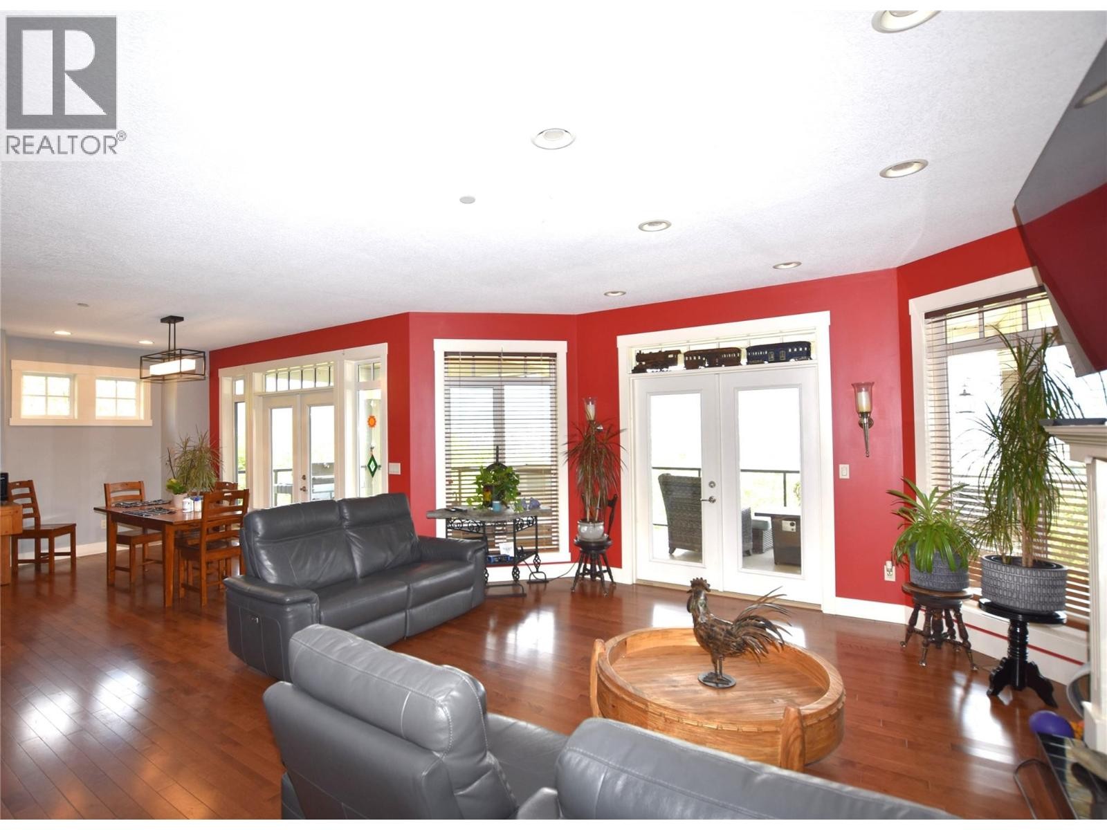 












3721 Razorback Court

,
Vernon,




British Columbia
V1T9W4

