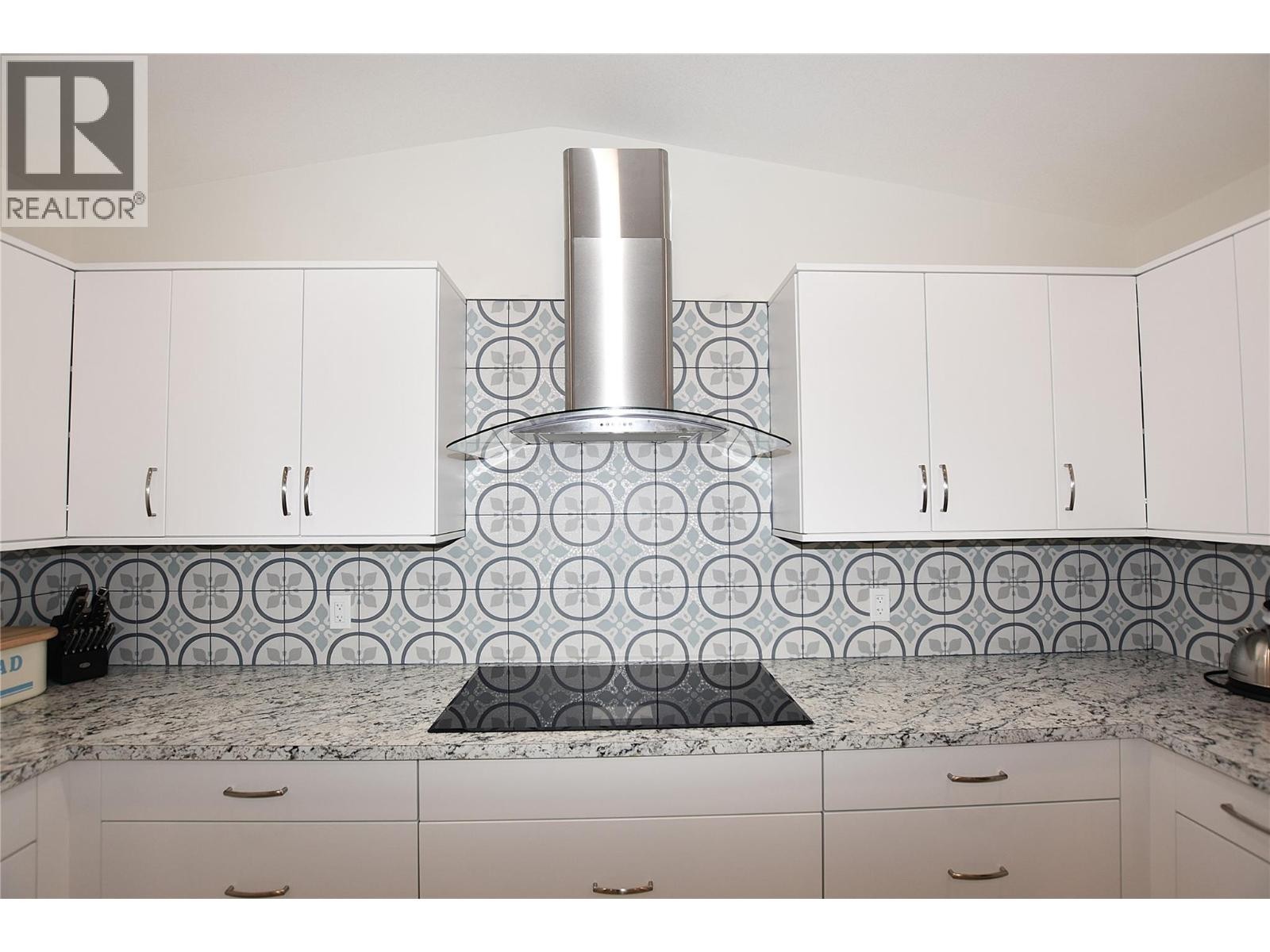 












233 234 Falcon Avenue

,
Vernon,




British Columbia
V1H2A1

