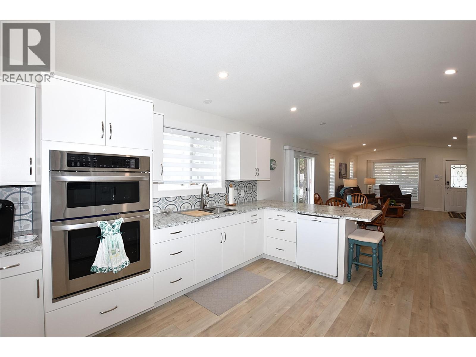 












233 234 Falcon Avenue

,
Vernon,




British Columbia
V1H2A1

