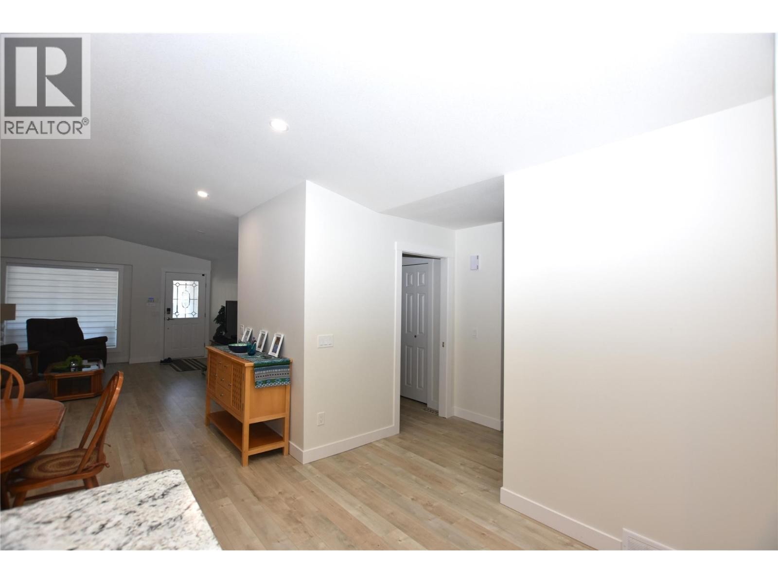 












233 234 Falcon Avenue

,
Vernon,




British Columbia
V1H2A1

