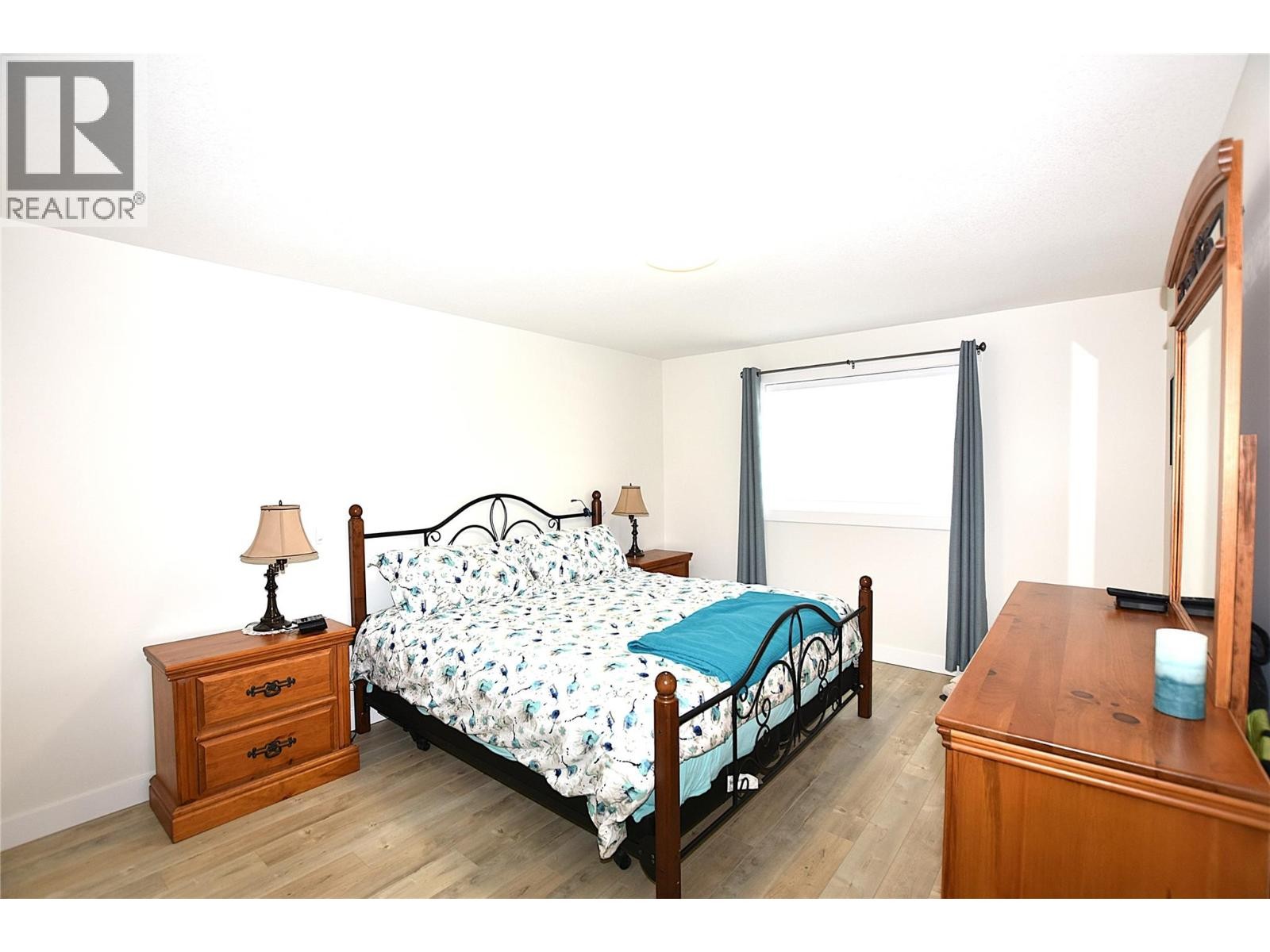 












233 234 Falcon Avenue

,
Vernon,




British Columbia
V1H2A1

