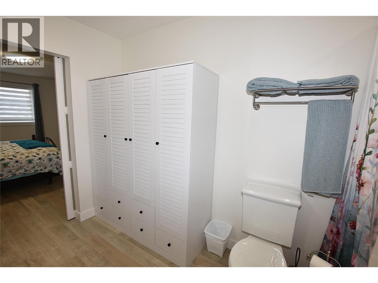 












233 234 Falcon Avenue

,
Vernon,




British Columbia
V1H2A1

