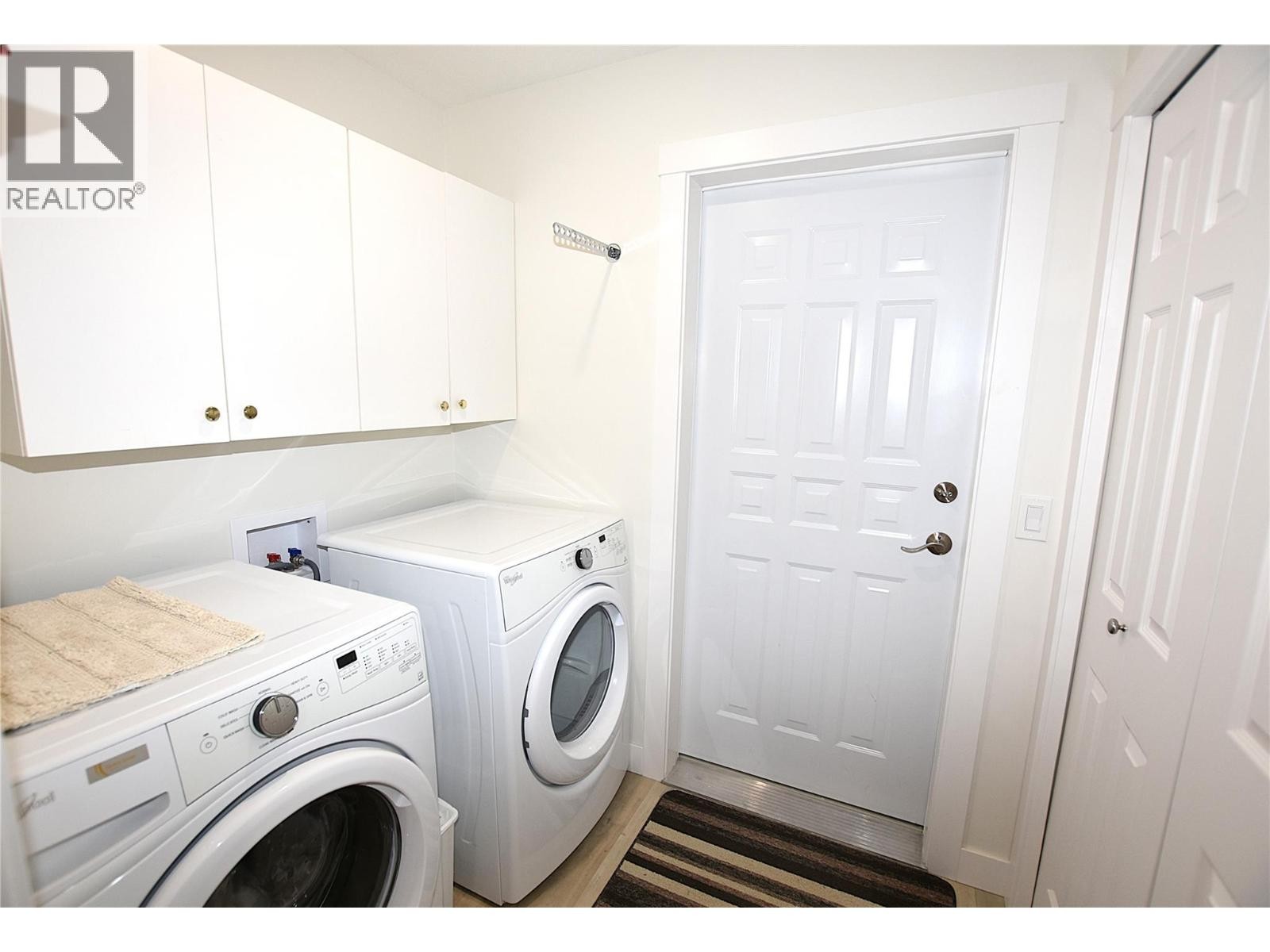 












233 234 Falcon Avenue

,
Vernon,




British Columbia
V1H2A1

