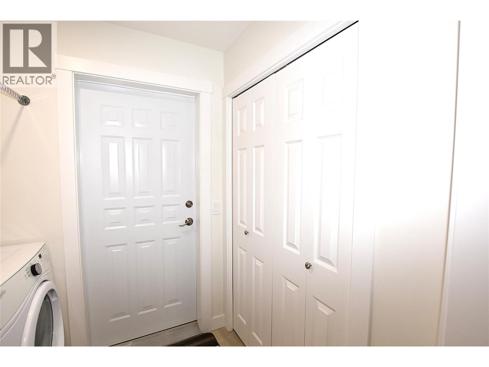 












233 234 Falcon Avenue

,
Vernon,




British Columbia
V1H2A1

