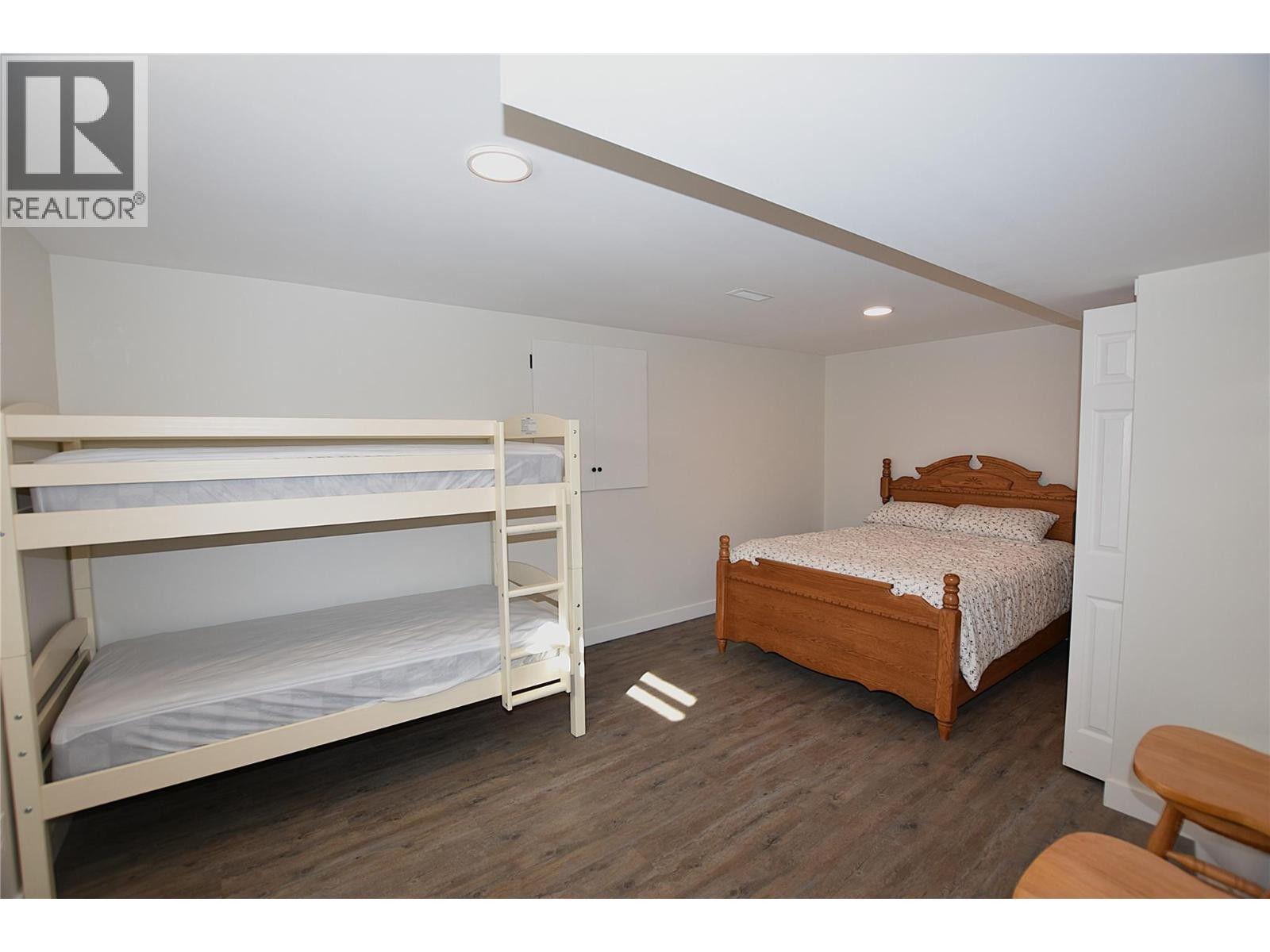 












233 234 Falcon Avenue

,
Vernon,




British Columbia
V1H2A1

