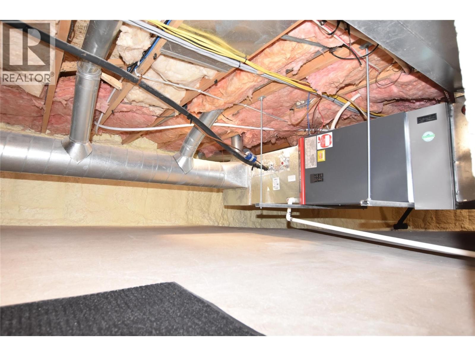 












233 234 Falcon Avenue

,
Vernon,




British Columbia
V1H2A1

