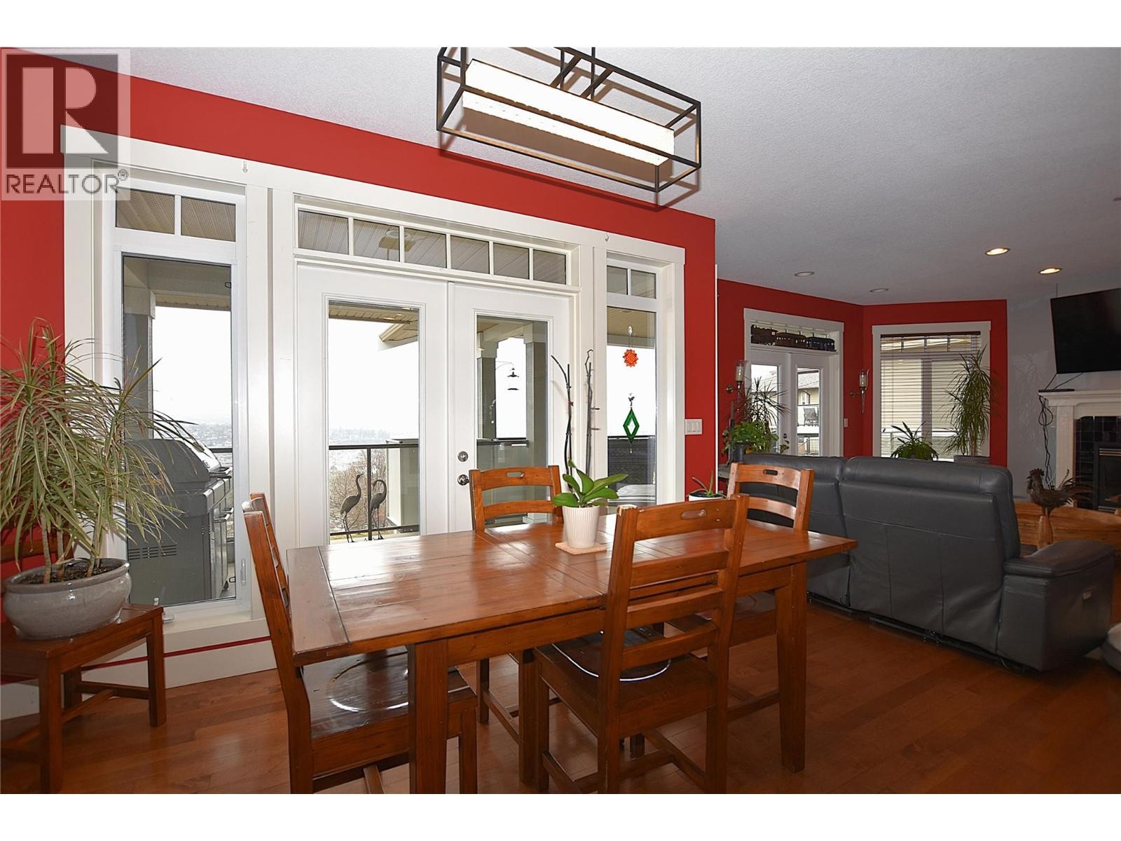 












3721 Razorback Court

,
Vernon,




British Columbia
V1T9W4

