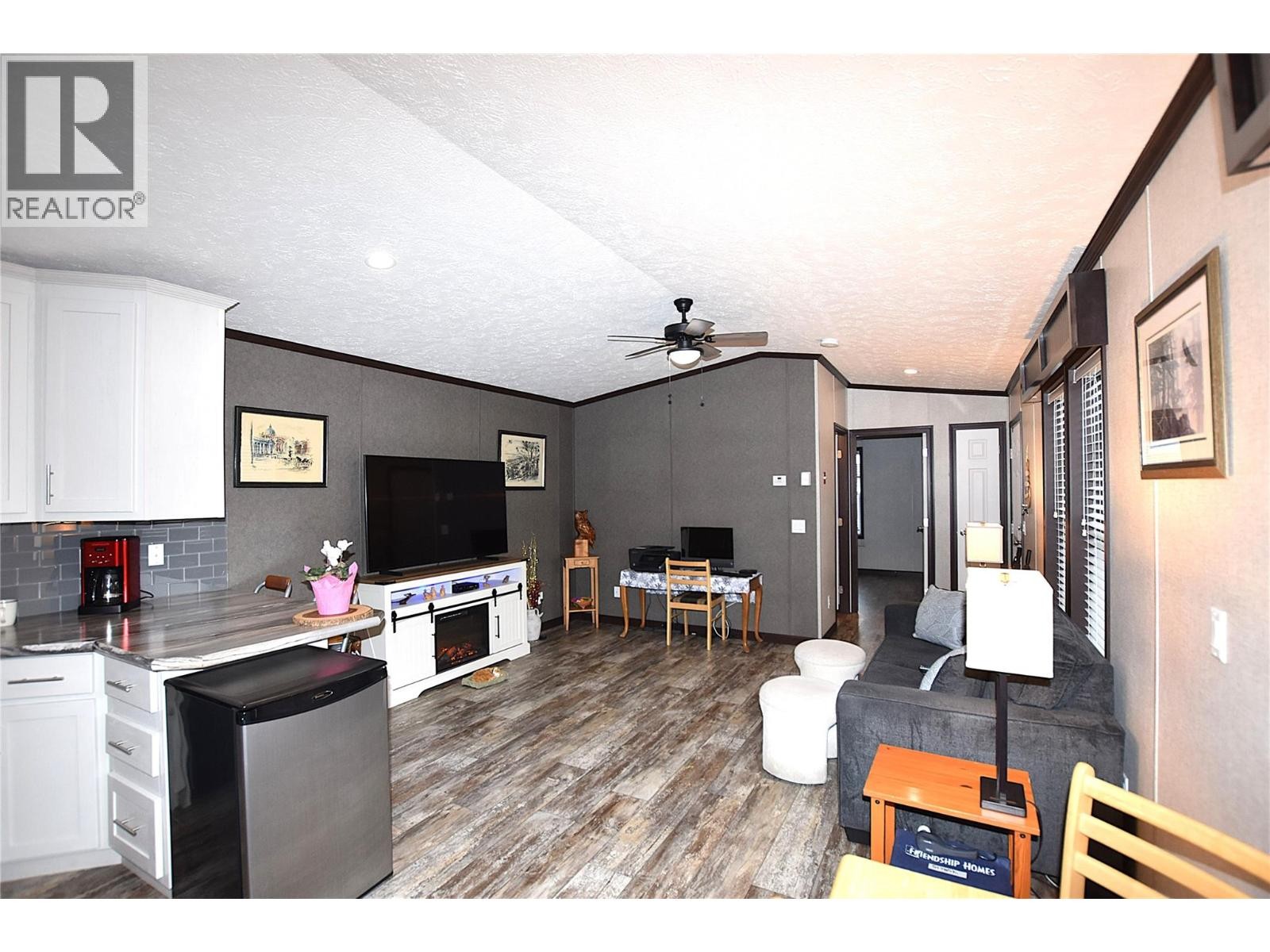 












61 Antoine Road Unit# 8

,
Vernon,




British Columbia
V1H2A3

