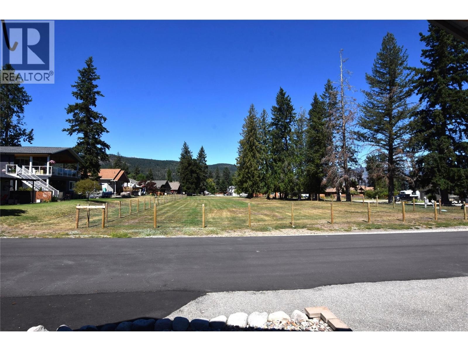 












190 Falcon Avenue

,
Vernon,




British Columbia
V1H2A1

